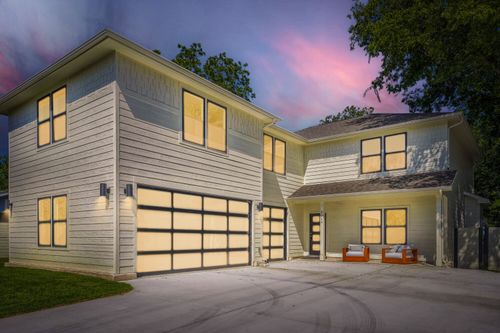 8012 Gault St, Austin, TX, 78757-8413 | Card Image