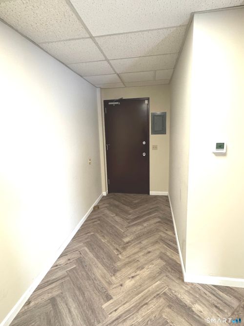 ste-106-57 North St, Danbury, CT, 06810-5626 | Card Image