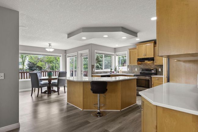 38 Simcoe Crescent Sw, House other with 4 bedrooms, 4 bathrooms and 4 parking in Calgary AB | Image 9