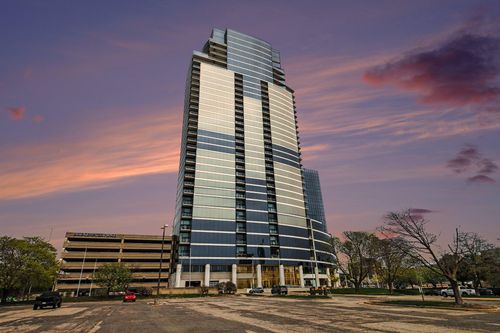 1900-335 Bridge Street Nw, Grand Rapids, MI, 49504 | Card Image