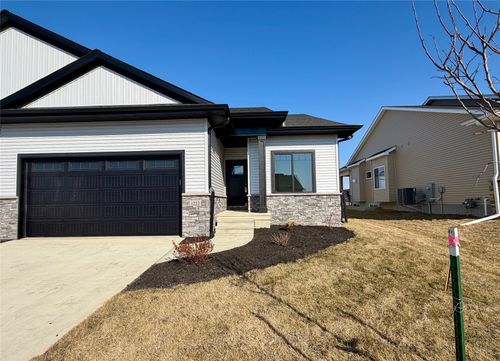 1222 Berkshire Ln, North Liberty, IA, 52317-4894 | Card Image