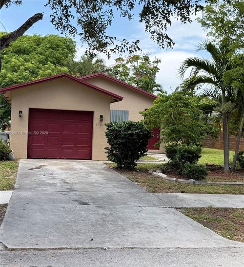 1561 Nw 7th Terrace, Pompano Beach, FL, 33060 | Card Image