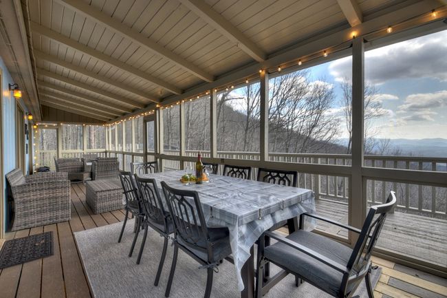 368 Walnut Rdg, Home with 4 bedrooms, 2 bathrooms and null parking in Ellijay GA | Image 5