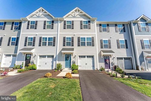 235 Hamilton Ln, COATESVILLE, PA, 19320-2970 | Card Image
