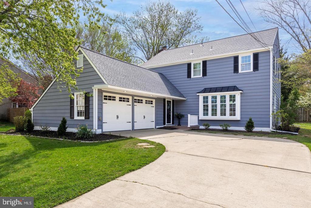 Point Dr, Cherry Hill, NJ 08003