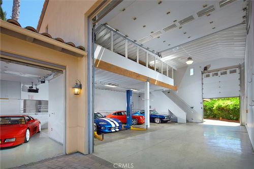 4347 Canyon View Ln, Palos Verdes Peninsula, CA, 90274-4059 | Card Image