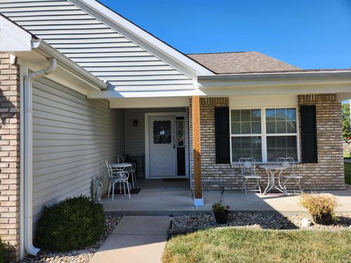3320 Enclave Xing, Greenwood, IN, 46143-5803 | Card Image