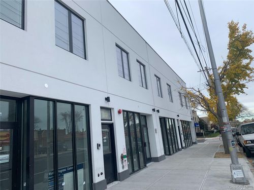 258-16 2nd Floor Hillside Ave, Glen Oaks, NY, 11004-1621 | Card Image