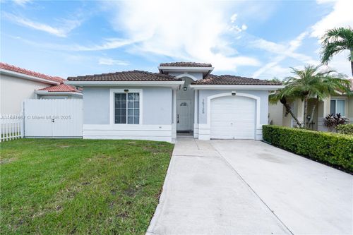 15126 Sw 140th Ter, Miami, FL, 33196-5697 | Card Image