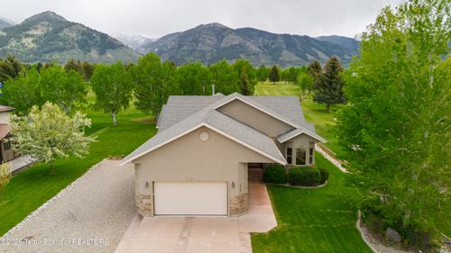 425 Country Club Way, Thayne, WY, 83127 | Card Image