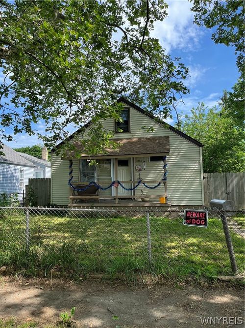 3334 B St, Niagara Falls, NY, 14303-2102 | Card Image