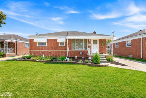 29242 Joan St, Saint Clair Shores, MI, 48081-3241 | Card Image