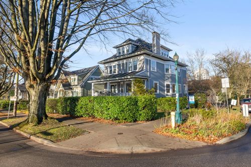 2991 Yukon St, Vancouver, BC, V5Y3W1 | Card Image