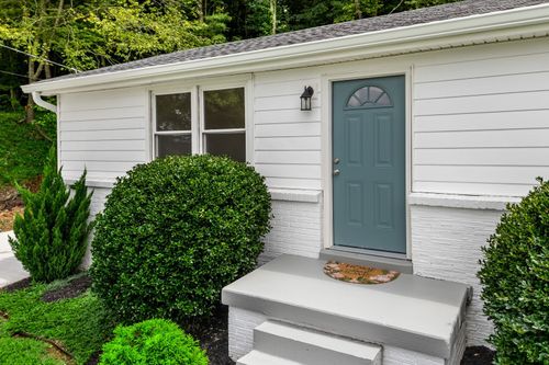 99 Gallaher St, Ashland City, TN, 37015-1501 | Card Image