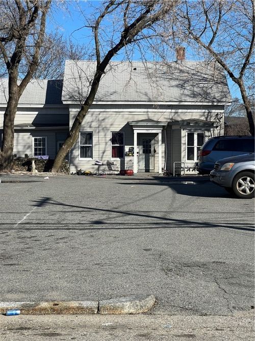 201 High Street, Woonsocket, RI, 02895 | Card Image