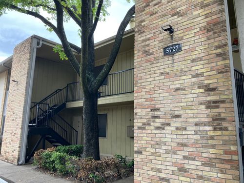 1042-5727 Harvest Hill Rd, Dallas, TX, 75230-1248 | Card Image
