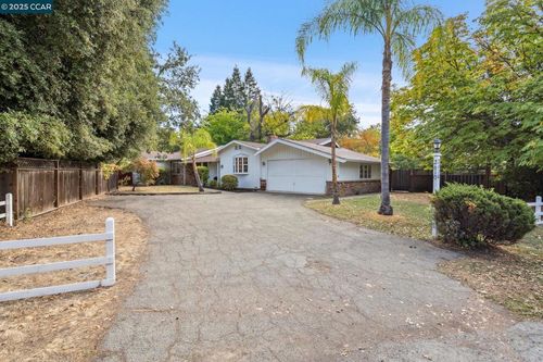 2610 Walnut Blvd, Walnut Creek, CA, 94596-4232 | Card Image