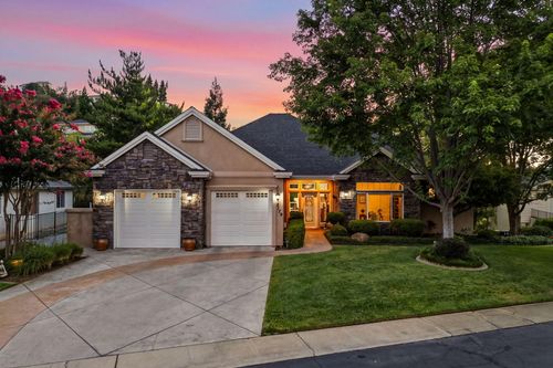 3179 Pinot Path, Redding, CA, 96001-1361 | Card Image
