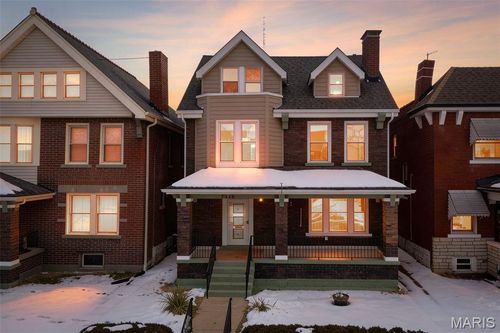 5849 De Giverville Ave, Saint Louis, MO, 63112-1616 | Card Image