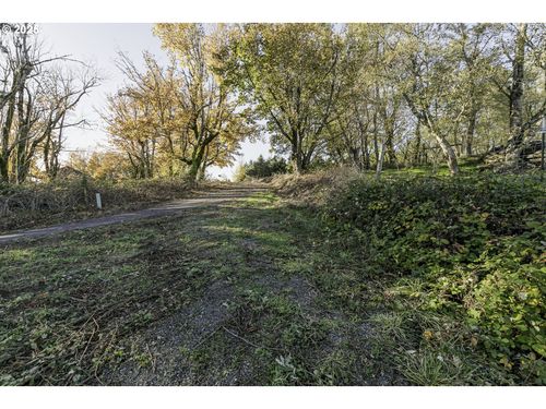 30900 Ne Springhill Rd, Troutdale, OR, 97060-8335 | Card Image