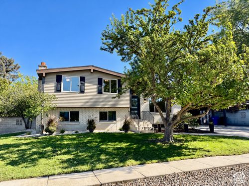 3521 S Park Pl, Salt Lake City, UT, 84106-1102 | Card Image