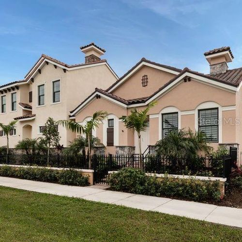 930 E Venice Ave, VENICE, FL, 34285-7062 | Card Image