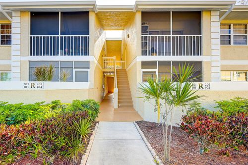 101-1558 Se Royal Green Cir, Port St Lucie, FL, 34952-7673 | Card Image