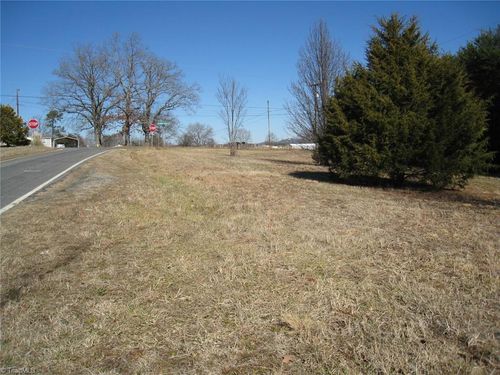 21 Wellman Rd, Hiddenite, NC, 28636-7341 | Card Image