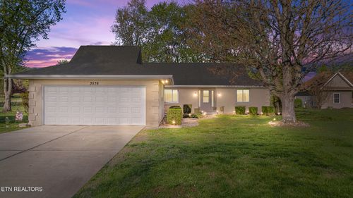 3576 E Atherton Ln, White Pine, TN, 37890-4908 | Card Image