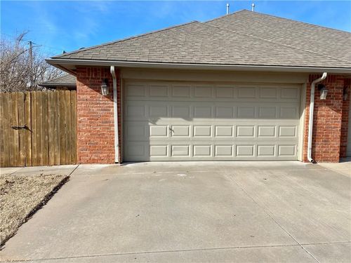 1412 N Lark St, Weatherford, OK, 73096-2701 | Card Image