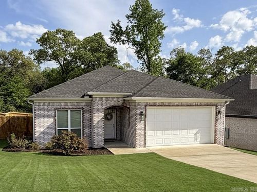 3401 Village East Drive, North Little Rock, AR, 72022 | Card Image