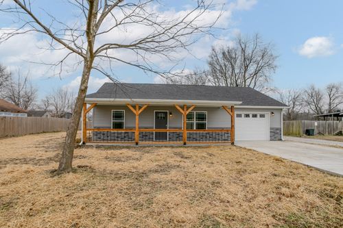 306 3rd St, MOBERLY, MO, 65270-4854 | Card Image