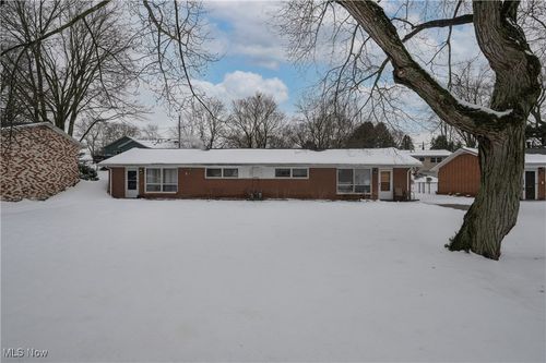 3287 Delray Avenue Nw, Massillon, OH, 44646 | Card Image