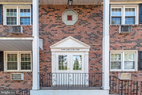 unit-c202-403 S Main St, DOYLESTOWN, PA, 18901-4847 | Card Image