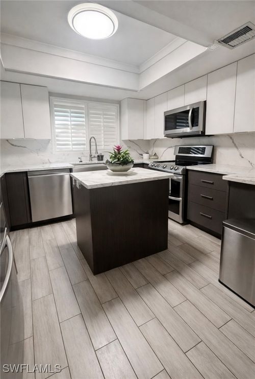 c101-1020 Palm View Dr, NAPLES, FL, 34110-1280 | Card Image