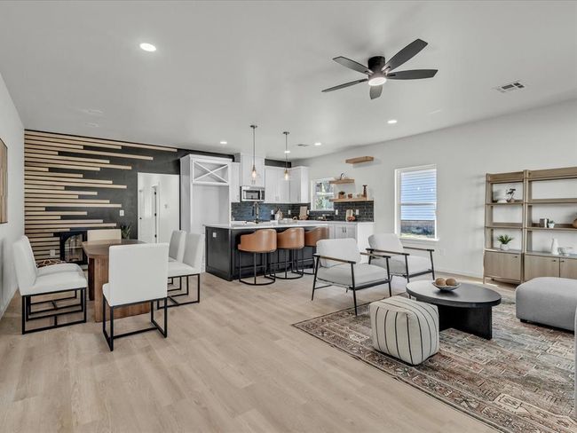 1620 E Park Pl, House other with 3 bedrooms, 2 bathrooms and null parking in Oklahoma City OK | Image 4