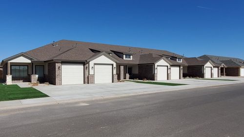 1222 N 7th St, Wolfforth, TX, 79382-2106 | Card Image