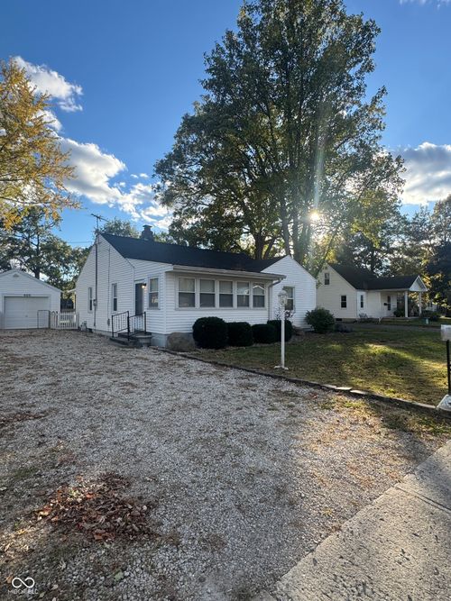 405 North St, Chesterfield, IN, 46017-1123 | Card Image