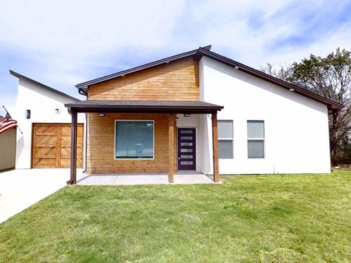 828 Indian Dr, Granbury, TX, 76048-5323 | Card Image