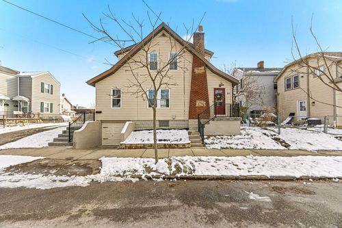 711 W 32nd St, Covington, KY, 41015-1303 | Card Image