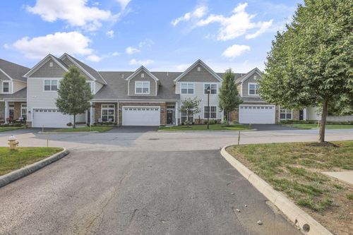 4557 Newport Loop E, Grove City, OH, 43123-8178 | Card Image