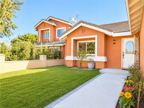 5901 Mckinley Ave, South Gate, CA, 90280-7925 | Card Image