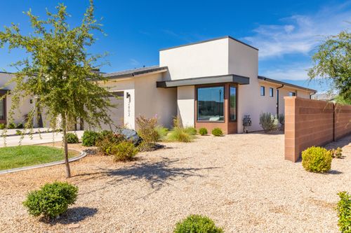 2802 E Church Oak Dr, St George, UT, 84790-2364 | Card Image