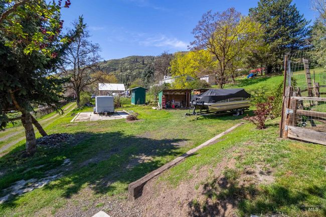 305 3 Rd St, House other with 2 bedrooms, 2 bathrooms and null parking in Juliaetta ID | Image 41
