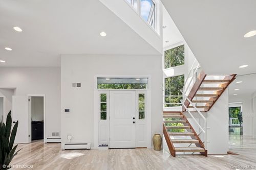 4 Hemlock Hollow Pl, Armonk, NY, 10504-3016 | Card Image