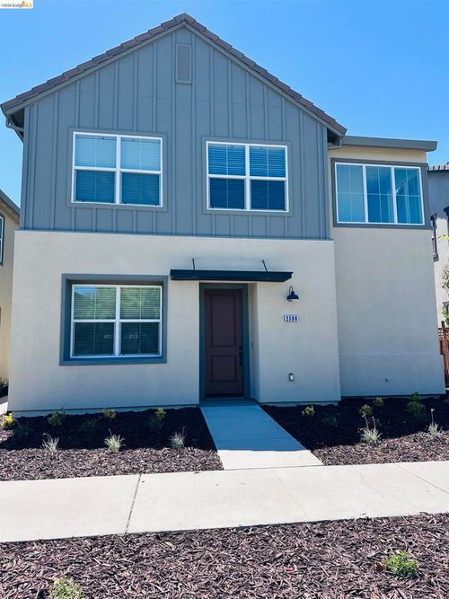 2490-2590 Garden Farms Ave, Lathrop, CA, 95330-8312 | Card Image