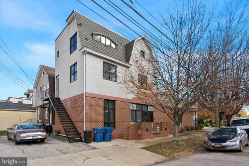 1000 Fayette St, CONSHOHOCKEN, PA, 19428-1562 | Card Image