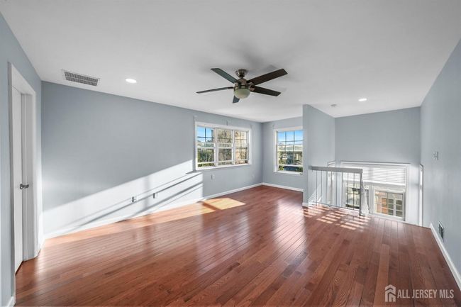 215 Nebula Rd, Townhouse with 3 bedrooms, 4 bathrooms and null parking in Piscataway NJ | Image 15