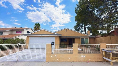 6843 Grandola Dr, Las Vegas, NV, 89103-2046 | Card Image