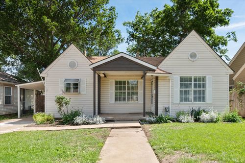 4521 Calmont Ave, Fort Worth, TX, 76107-4235 | Card Image